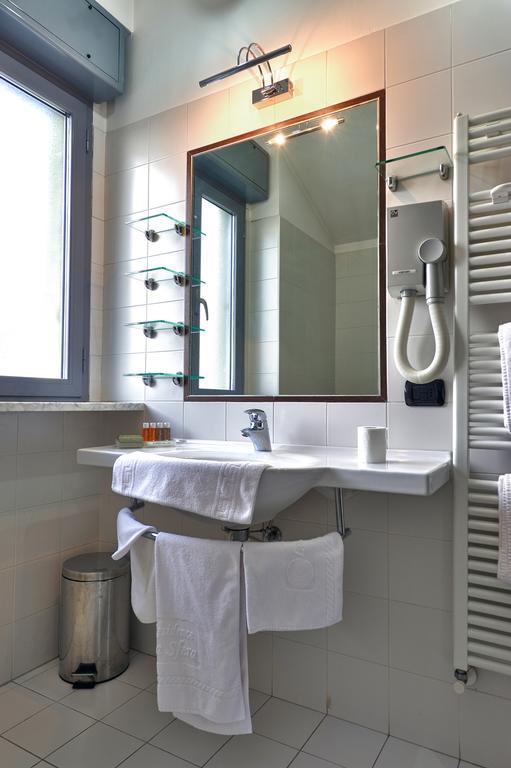 Residence La Sferaパヴィーア 部屋 写真